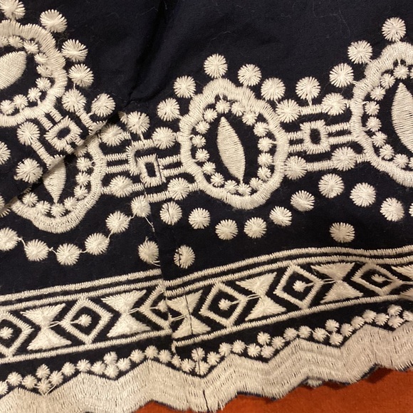 TALBOTS navy blue with white embroidered blouse size Large - Picture 9 of 12